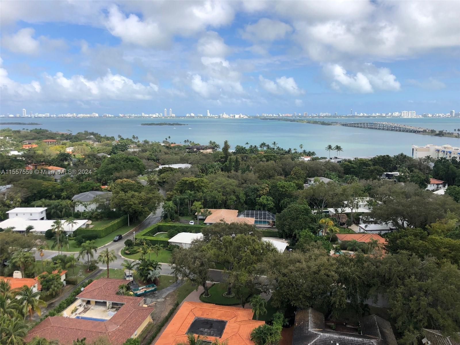 4250 Biscayne Blvd 819, Miami, Florida 33137, 2 Bedrooms Bedrooms, ,2 BathroomsBathrooms,Residentiallease,For Rent,4250 Biscayne Blvd 819,A11557559