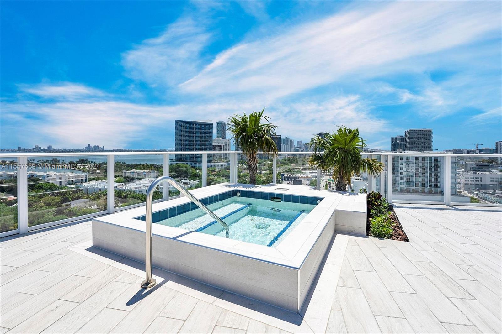 4250 Biscayne Blvd 819, Miami, Florida 33137, 2 Bedrooms Bedrooms, ,2 BathroomsBathrooms,Residentiallease,For Rent,4250 Biscayne Blvd 819,A11557559