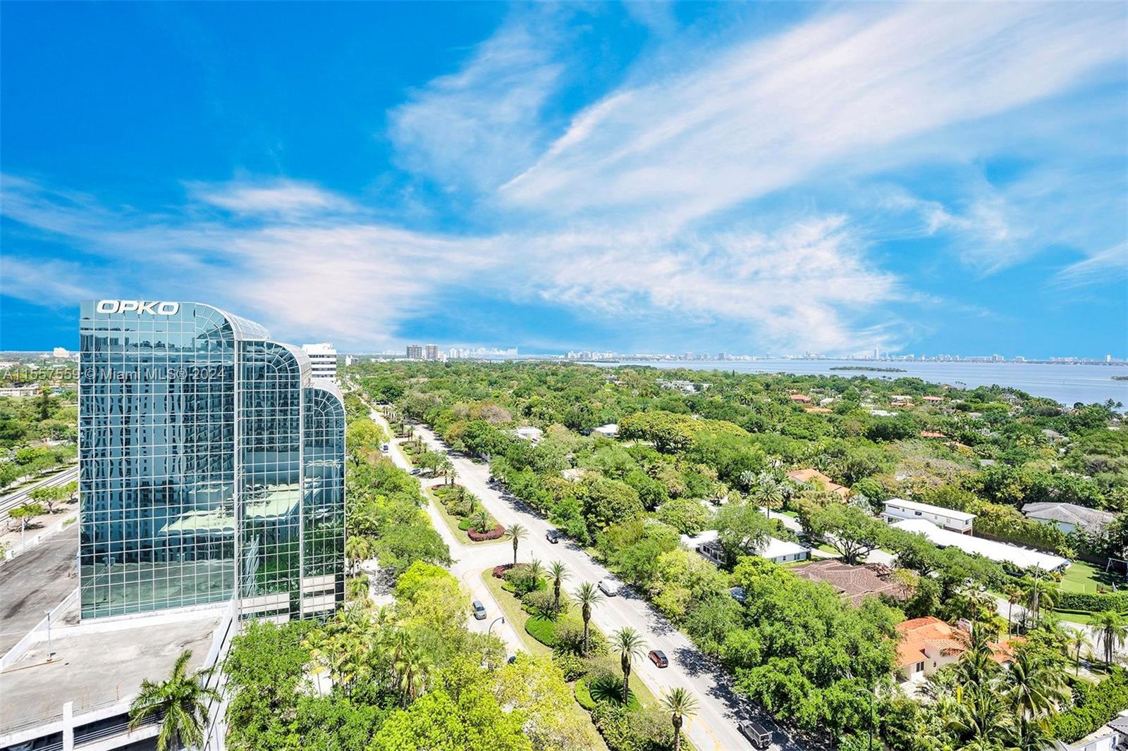 4250 Biscayne Blvd 819, Miami, Florida 33137, 2 Bedrooms Bedrooms, ,2 BathroomsBathrooms,Residentiallease,For Rent,4250 Biscayne Blvd 819,A11557559