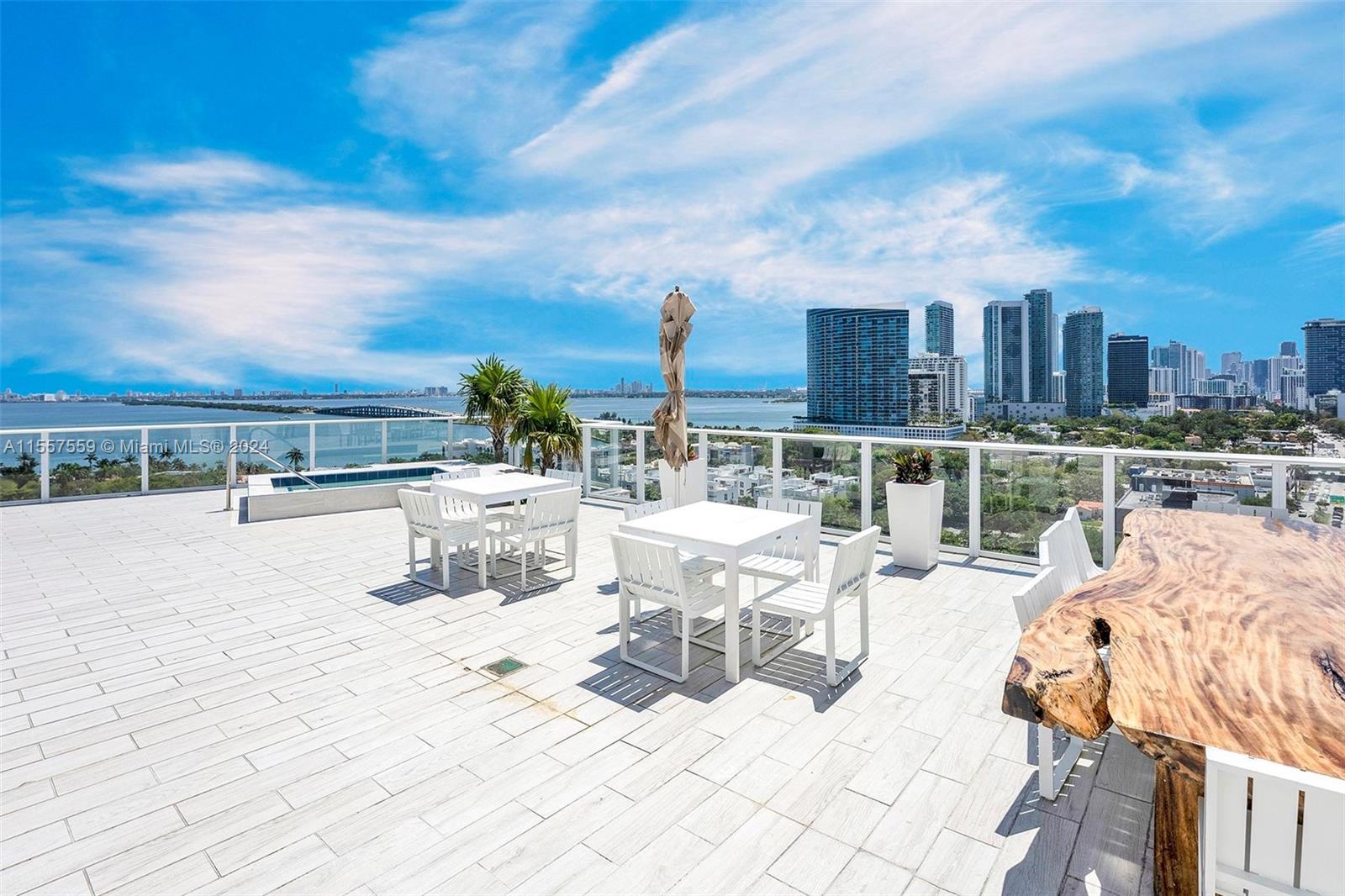4250 Biscayne Blvd 819, Miami, Florida 33137, 2 Bedrooms Bedrooms, ,2 BathroomsBathrooms,Residentiallease,For Rent,4250 Biscayne Blvd 819,A11557559