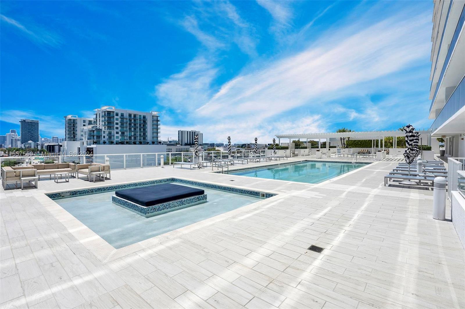 4250 Biscayne Blvd 819, Miami, Florida 33137, 2 Bedrooms Bedrooms, ,2 BathroomsBathrooms,Residentiallease,For Rent,4250 Biscayne Blvd 819,A11557559