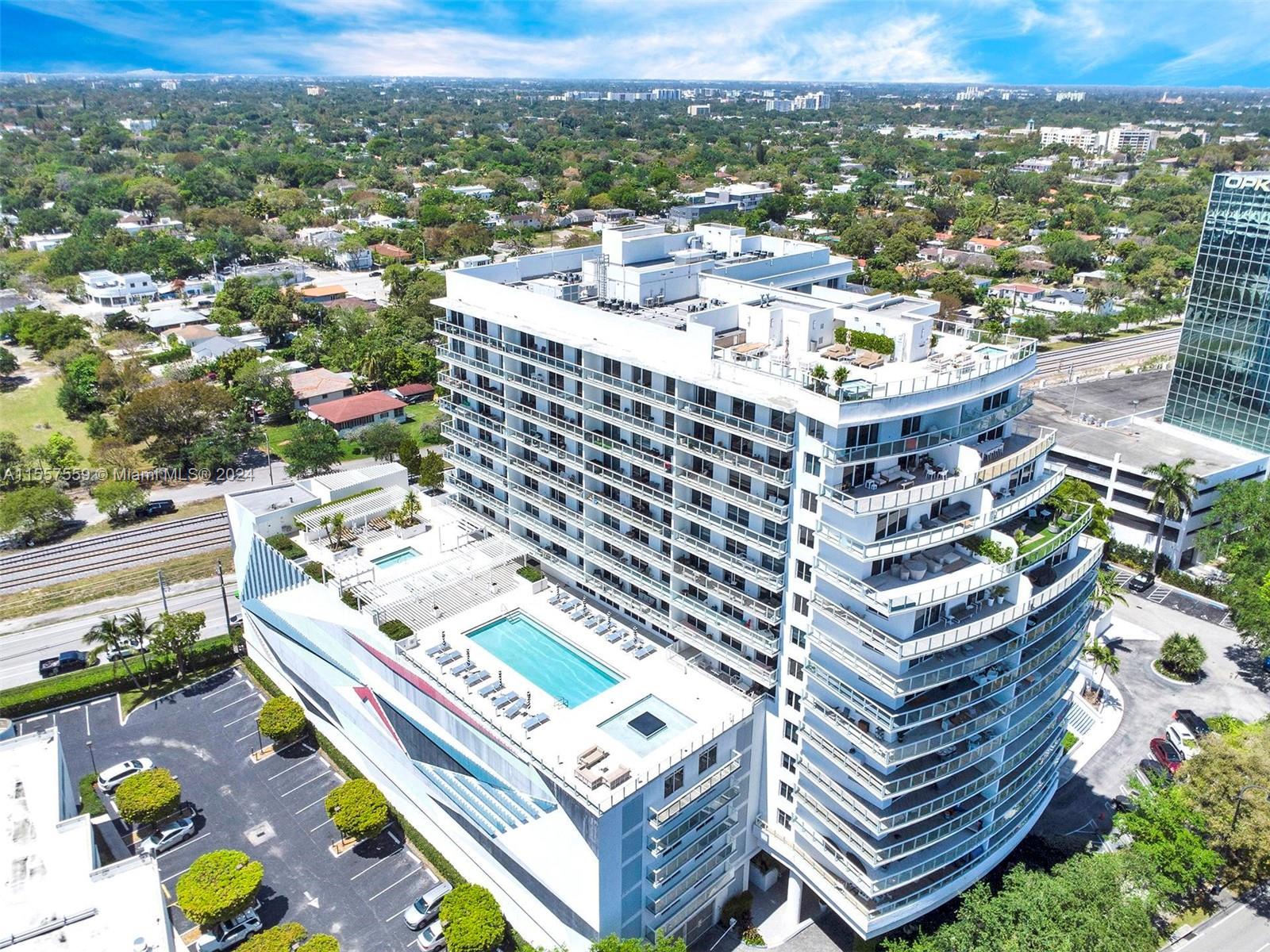 4250 Biscayne Blvd 819, Miami, Florida 33137, 2 Bedrooms Bedrooms, ,2 BathroomsBathrooms,Residentiallease,For Rent,4250 Biscayne Blvd 819,A11557559