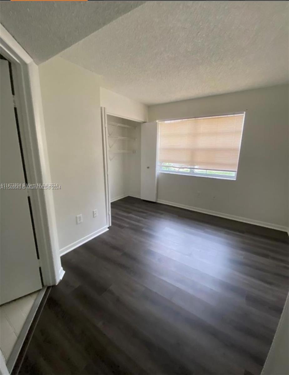 2019 SE 27th Dr 102- 5C, Homestead, Florida 33035, 2 Bedrooms Bedrooms, ,2 BathroomsBathrooms,Residentiallease,For Rent,2019 SE 27th Dr 102- 5C,A11569849