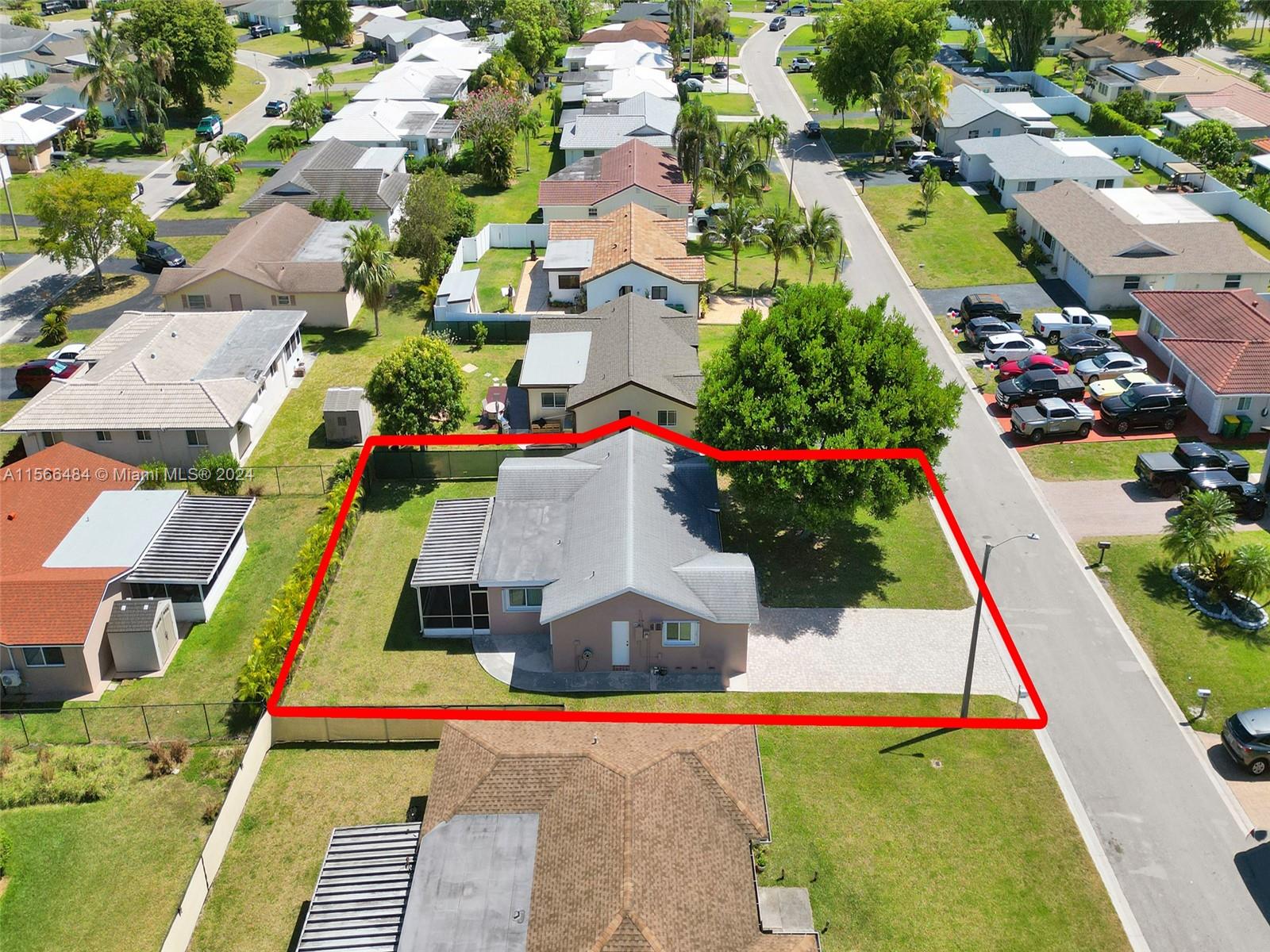 8200 NW 105th Ave, Tamarac, Florida 33321, 2 Bedrooms Bedrooms, ,2 BathroomsBathrooms,Residential,For Sale,8200 NW 105th Ave,A11566484