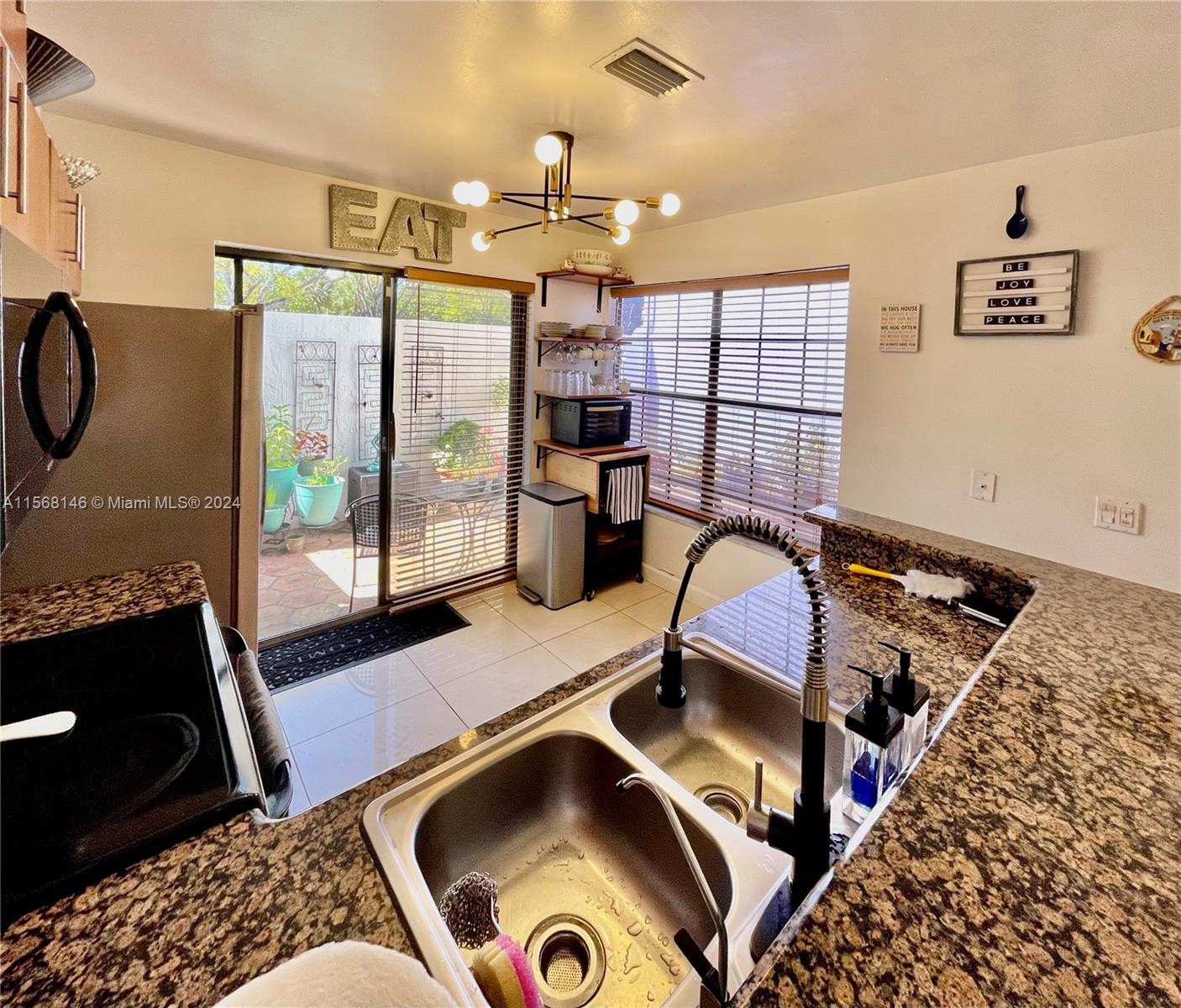 20907 Leeward Ct 256-5, Aventura, Florida 33180, 2 Bedrooms Bedrooms, ,2 BathroomsBathrooms,Residentiallease,For Rent,20907 Leeward Ct 256-5,A11568146