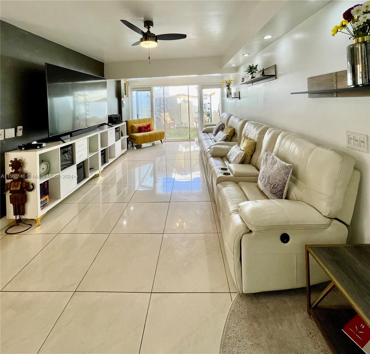 20907 Leeward Ct 256-5, Aventura, Florida 33180, 2 Bedrooms Bedrooms, ,2 BathroomsBathrooms,Residentiallease,For Rent,20907 Leeward Ct 256-5,A11568146