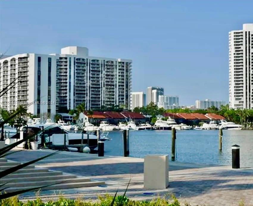 20907 Leeward Ct 256-5, Aventura, Florida 33180, 2 Bedrooms Bedrooms, ,2 BathroomsBathrooms,Residentiallease,For Rent,20907 Leeward Ct 256-5,A11568146