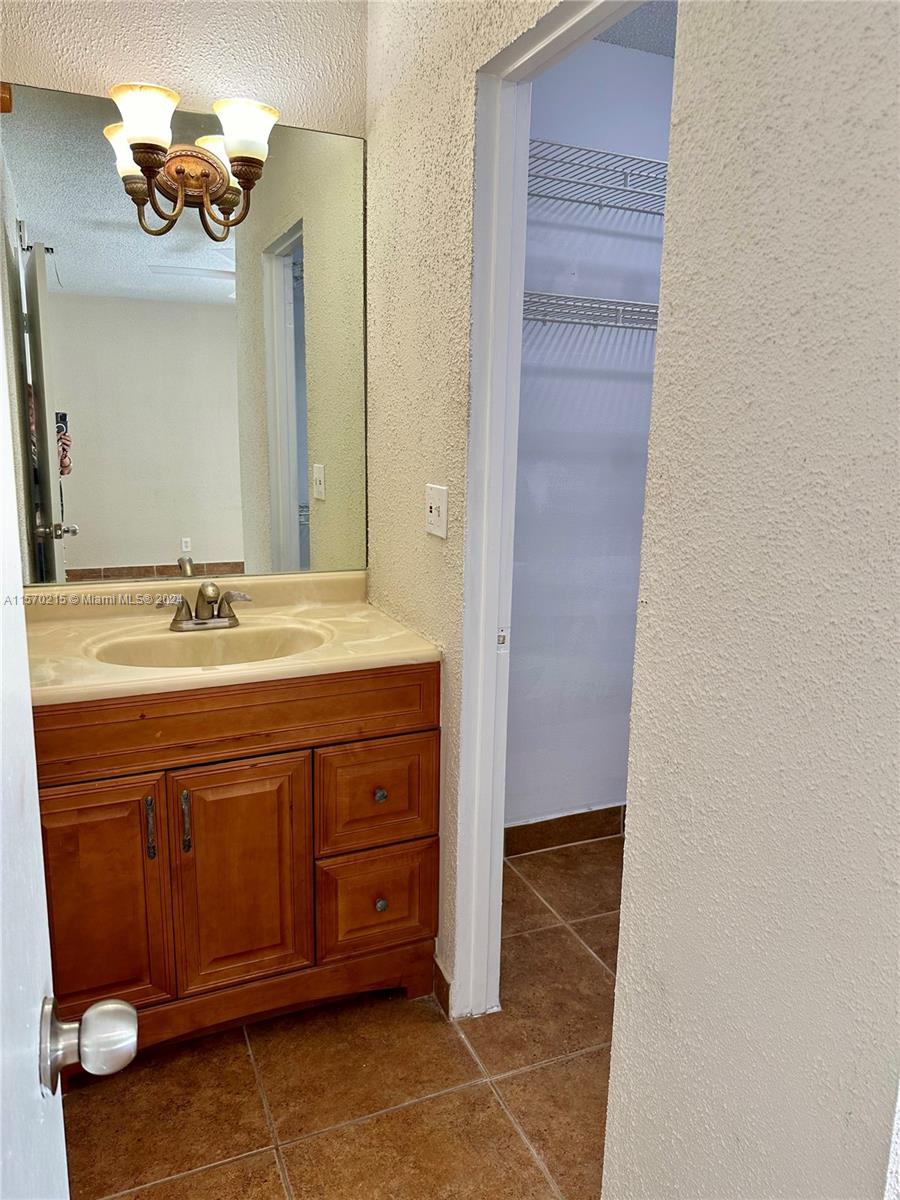 Tamarac, Florida 33321, 2 Bedrooms Bedrooms, ,1 BathroomBathrooms,Residentiallease,For Rent,A11570215