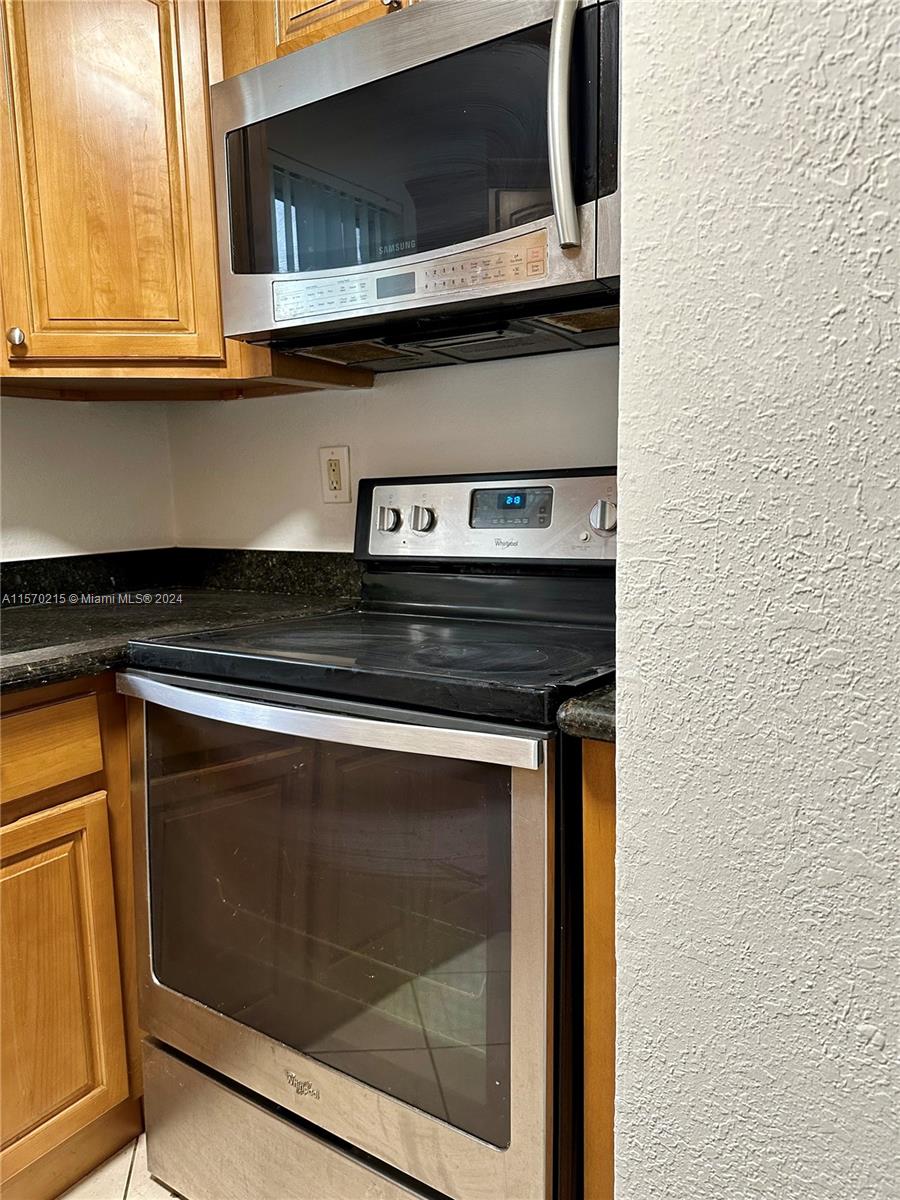 Tamarac, Florida 33321, 2 Bedrooms Bedrooms, ,1 BathroomBathrooms,Residentiallease,For Rent,A11570215