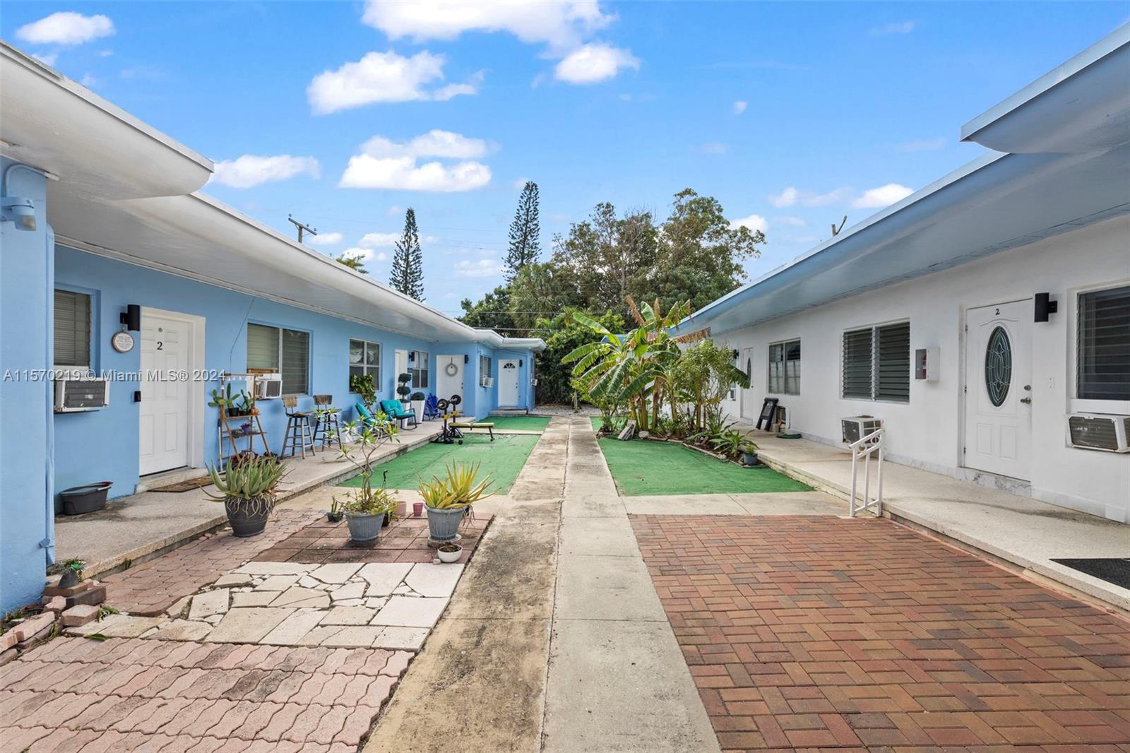 800 83rd St 2, Miami Beach, Florida 33141, 2 Bedrooms Bedrooms, ,1 BathroomBathrooms,Residentiallease,For Rent,800 83rd St 2,A11570219