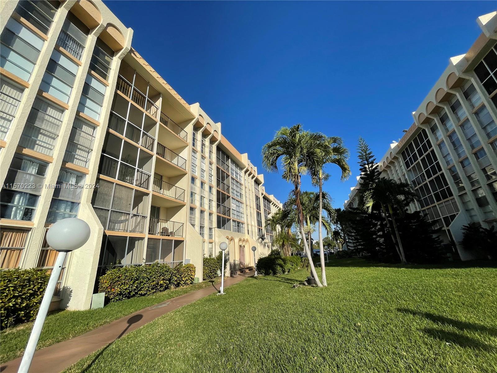 2000 Atlantic Shores Blvd 310, Hallandale Beach, Florida 33009, 2 Bedrooms Bedrooms, ,2 BathroomsBathrooms,Residential,For Sale,2000 Atlantic Shores Blvd 310,A11570223