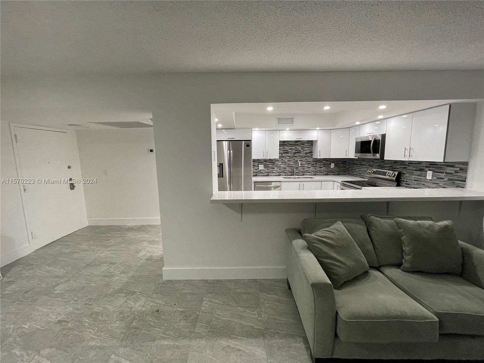 2000 Atlantic Shores Blvd 310, Hallandale Beach, Florida 33009, 2 Bedrooms Bedrooms, ,2 BathroomsBathrooms,Residential,For Sale,2000 Atlantic Shores Blvd 310,A11570223