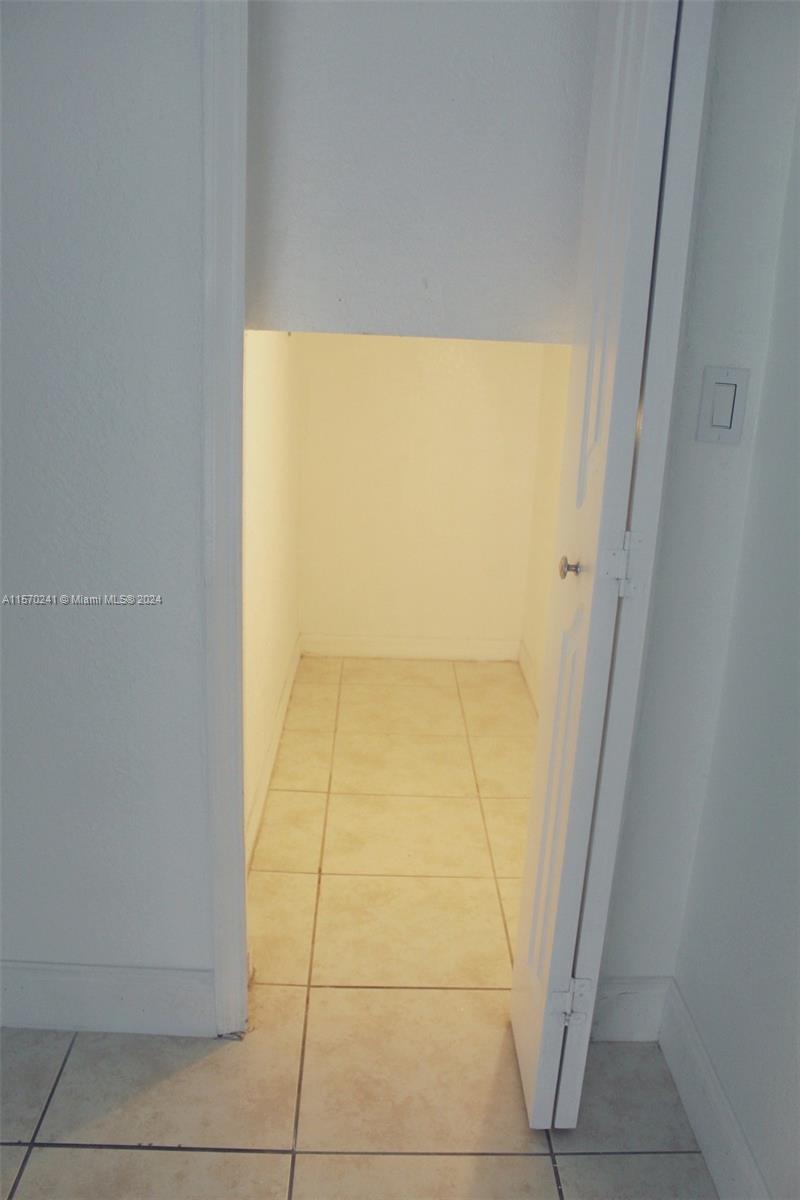 16356 SW 44th Way, Miami, Florida 33185, 4 Bedrooms Bedrooms, ,2 BathroomsBathrooms,Residentiallease,For Rent,16356 SW 44th Way,A11570241