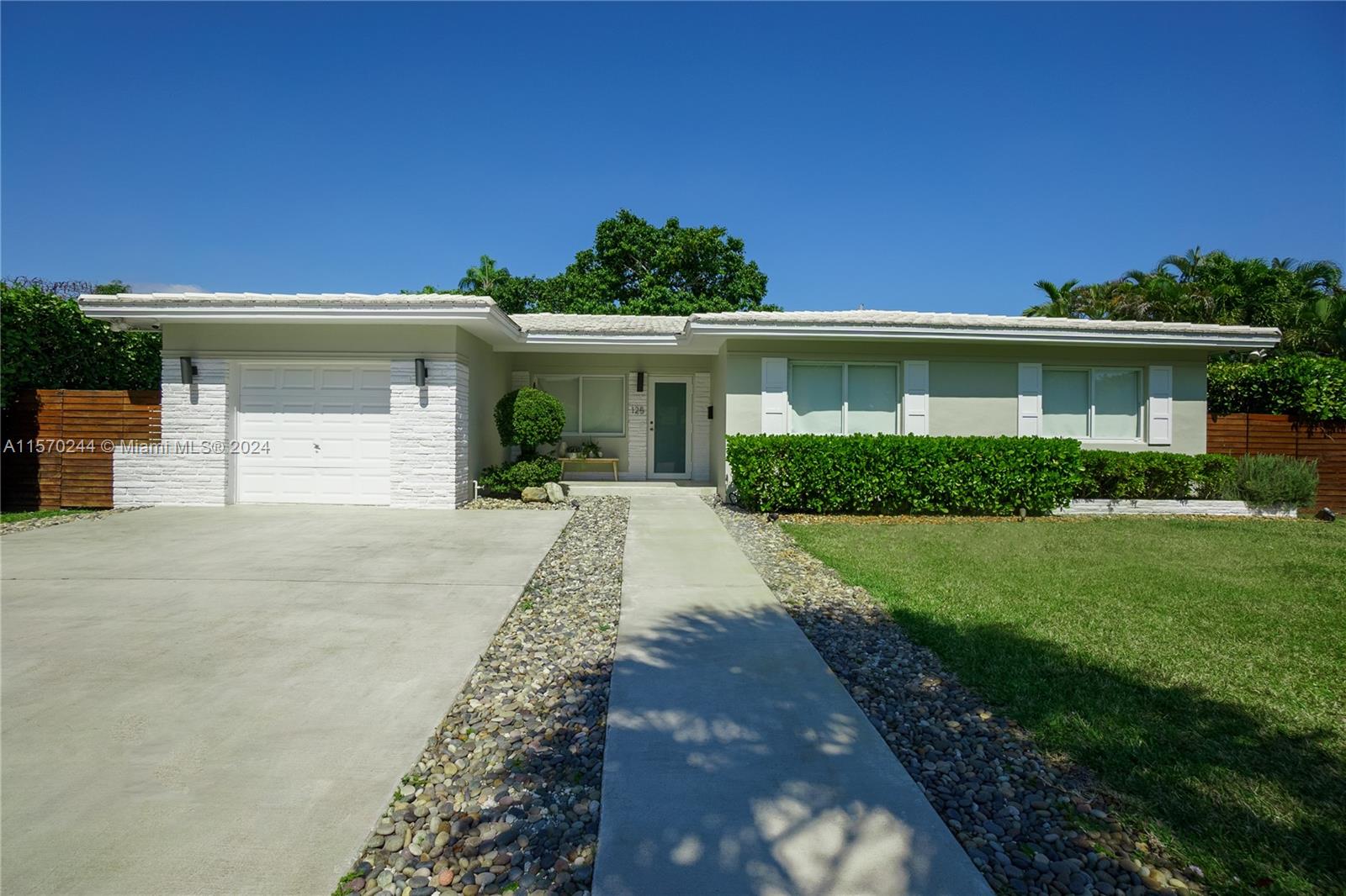 125 NW 95th St, Miami Shores, Florida 33150, 3 Bedrooms Bedrooms, ,2 BathroomsBathrooms,Residential,For Sale,125 NW 95th St,A11570244
