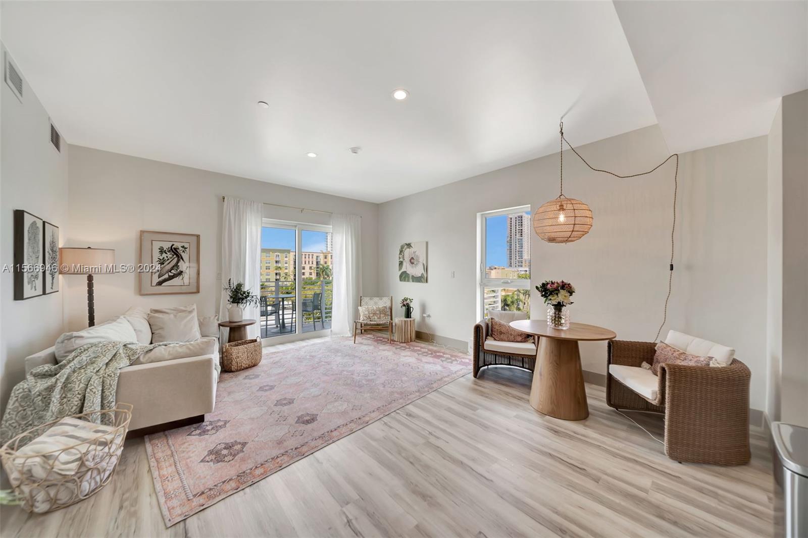 1938 Jackson St 501, Hollywood, Florida 33020, 1 Bedroom Bedrooms, ,1 BathroomBathrooms,Residential,For Sale,1938 Jackson St 501,A11566946