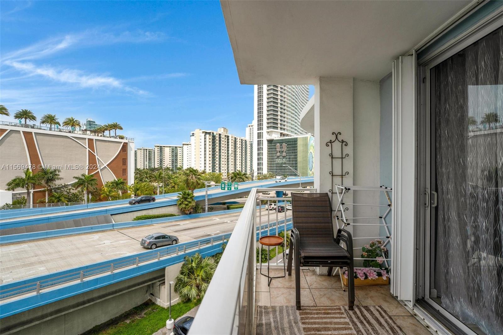1801 S Ocean Dr 536, Hallandale Beach, Florida 33009, 1 Bedroom Bedrooms, ,1 BathroomBathrooms,Residential,For Sale,1801 S Ocean Dr 536,A11569478