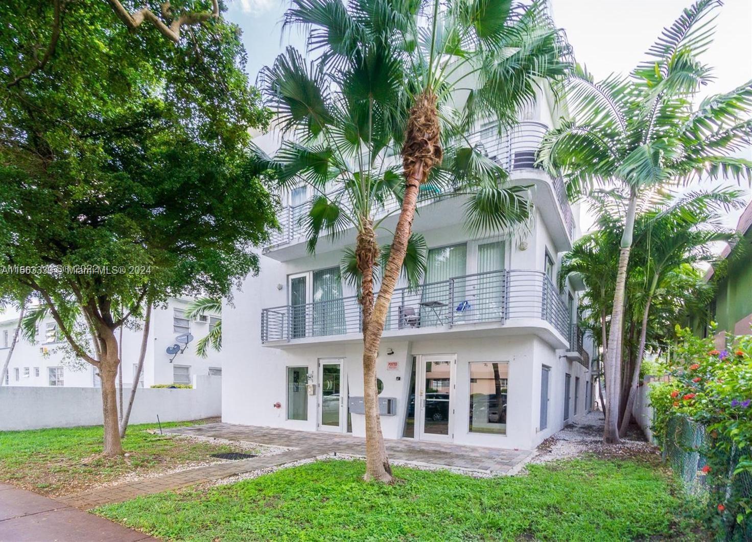 945 Michigan ave 5, Miami Beach, Florida 33139, 2 Bedrooms Bedrooms, ,2 BathroomsBathrooms,Residential,For Sale,945 Michigan ave 5,A11563339