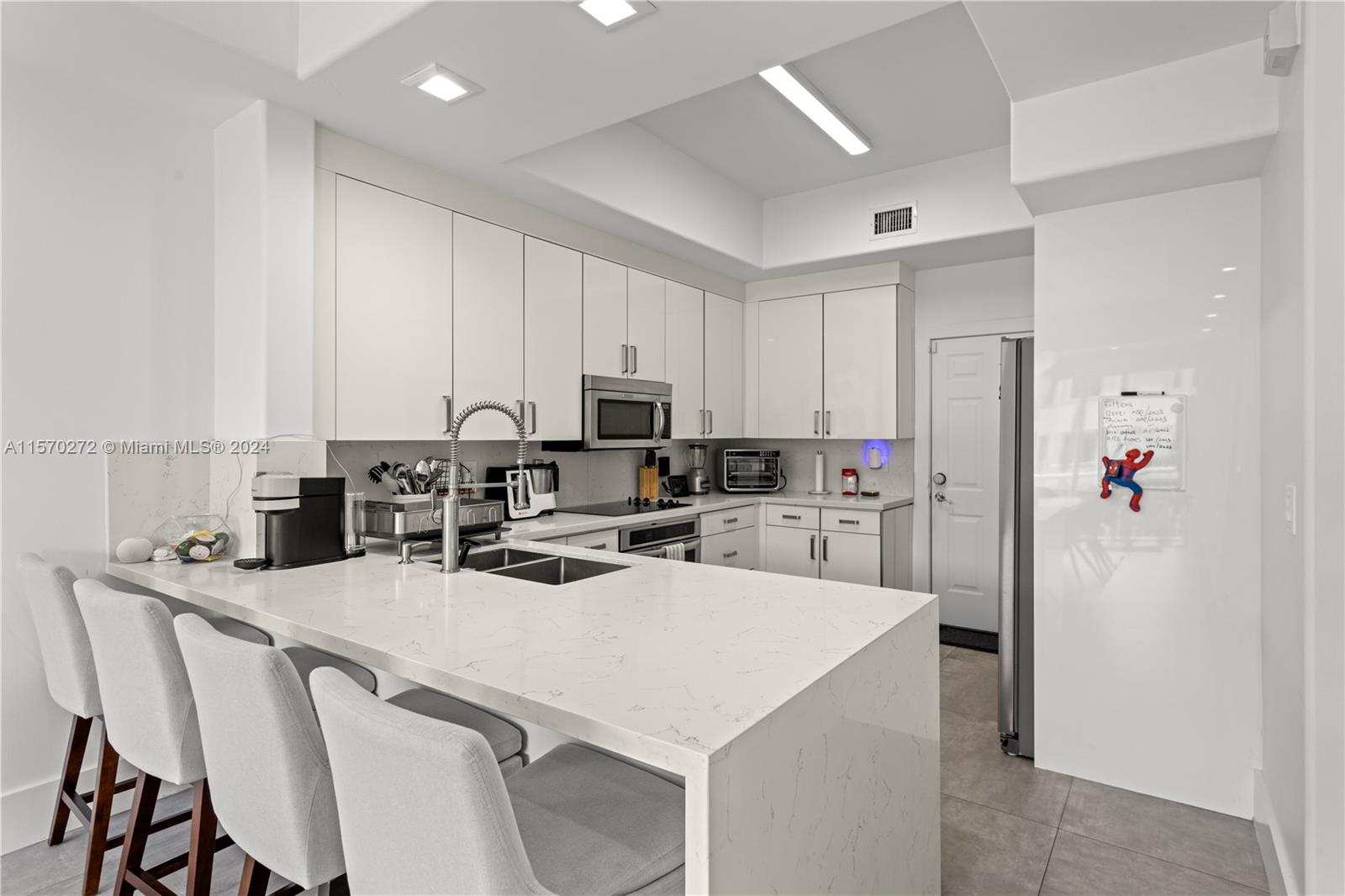 3172 NE 211th St 0, Aventura, Florida 33180, 3 Bedrooms Bedrooms, ,3 BathroomsBathrooms,Residentiallease,For Rent,3172 NE 211th St 0,A11570272