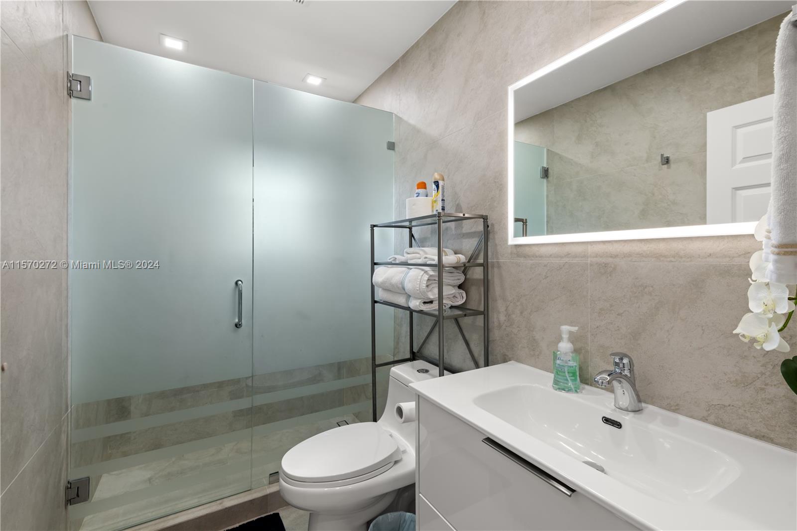 3172 NE 211th St 0, Aventura, Florida 33180, 3 Bedrooms Bedrooms, ,3 BathroomsBathrooms,Residentiallease,For Rent,3172 NE 211th St 0,A11570272