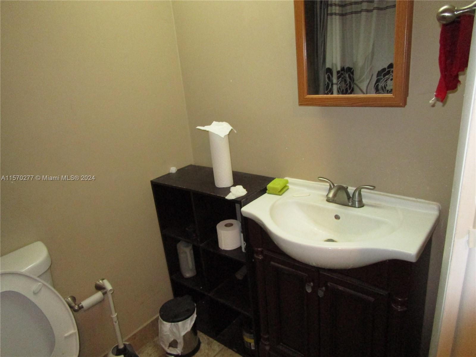 16850 S Glades Dr 2G, North Miami Beach, Florida 33162, 2 Bedrooms Bedrooms, ,2 BathroomsBathrooms,Residential,For Sale,16850 S Glades Dr 2G,A11570277