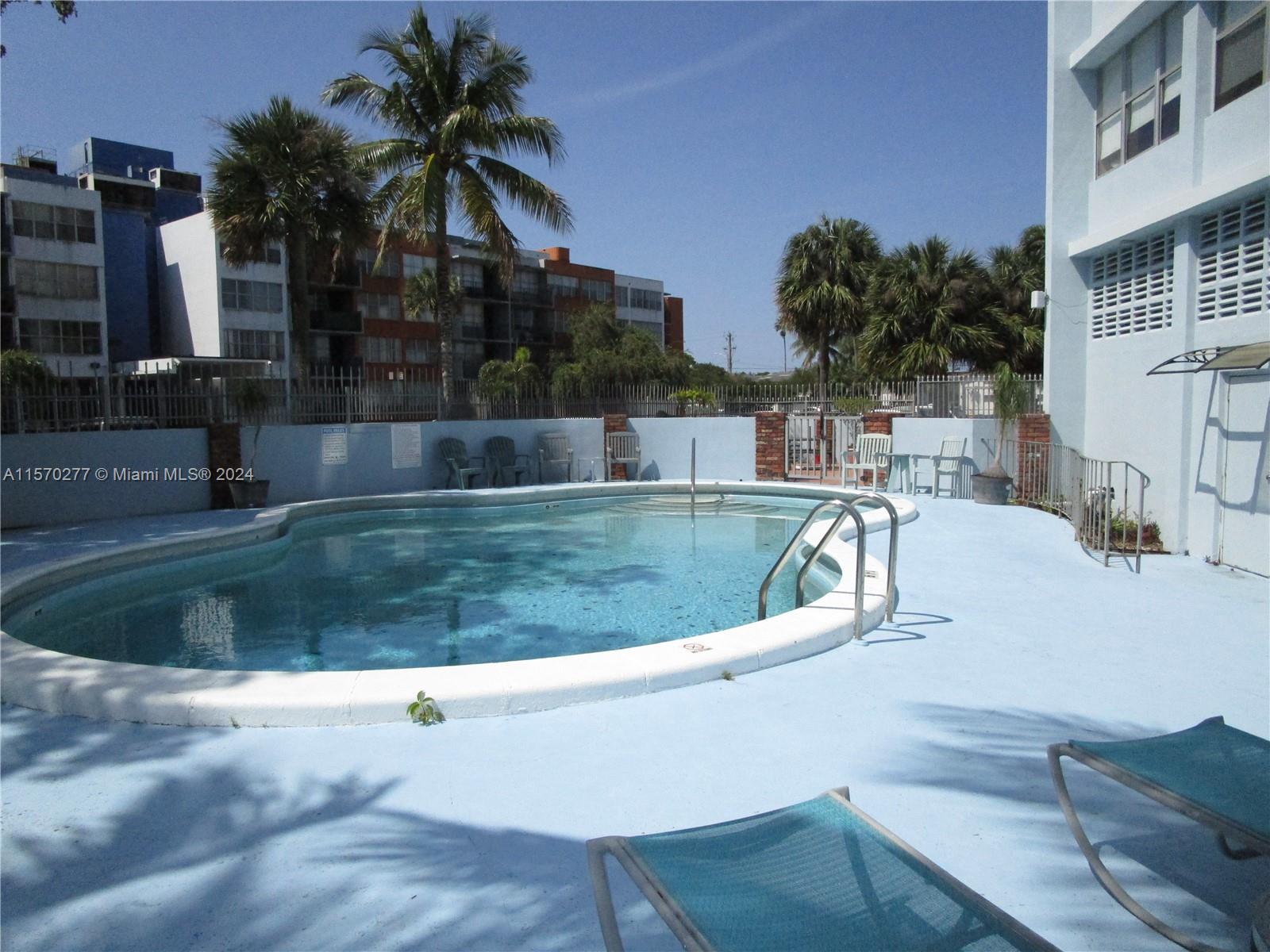 16850 S Glades Dr 2G, North Miami Beach, Florida 33162, 2 Bedrooms Bedrooms, ,2 BathroomsBathrooms,Residential,For Sale,16850 S Glades Dr 2G,A11570277