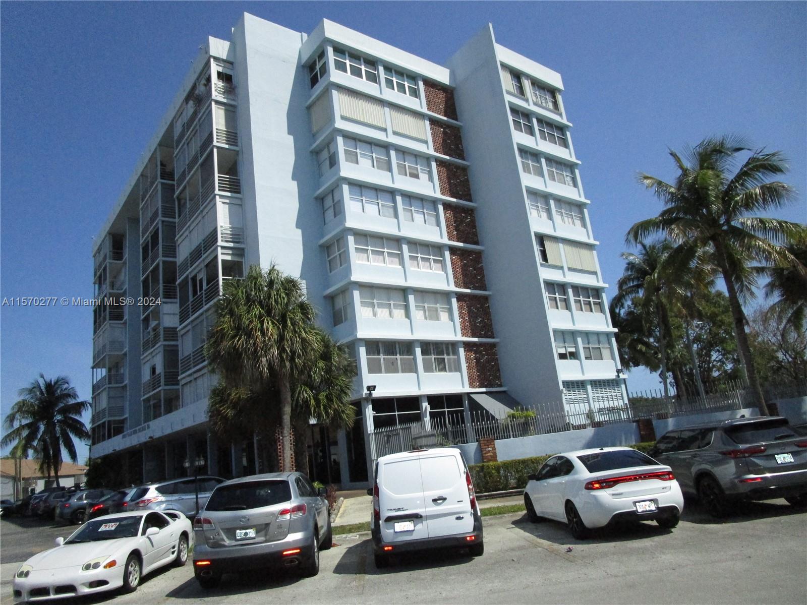 16850 S Glades Dr 2G, North Miami Beach, Florida 33162, 2 Bedrooms Bedrooms, ,2 BathroomsBathrooms,Residential,For Sale,16850 S Glades Dr 2G,A11570277