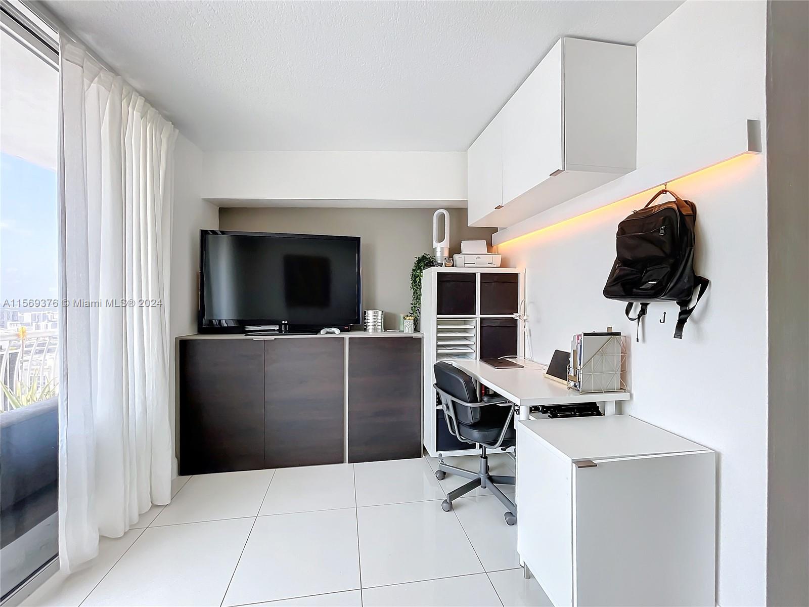 1750 N Bayshore Dr 3708, Miami, Florida 33132, ,1 BathroomBathrooms,Residential,For Sale,1750 N Bayshore Dr 3708,A11569376