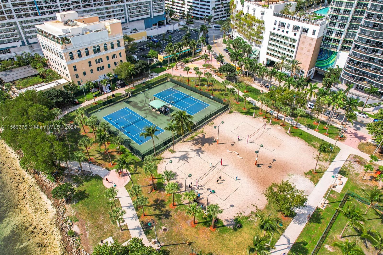 1750 N Bayshore Dr 3708, Miami, Florida 33132, ,1 BathroomBathrooms,Residential,For Sale,1750 N Bayshore Dr 3708,A11569376