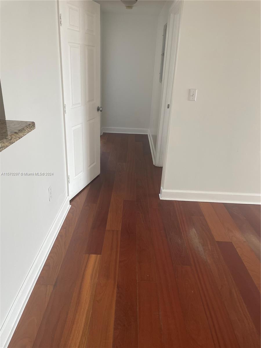 50 Menores Ave 815, Coral Gables, Florida 33134, 2 Bedrooms Bedrooms, ,2 BathroomsBathrooms,Residentiallease,For Rent,50 Menores Ave 815,A11570297