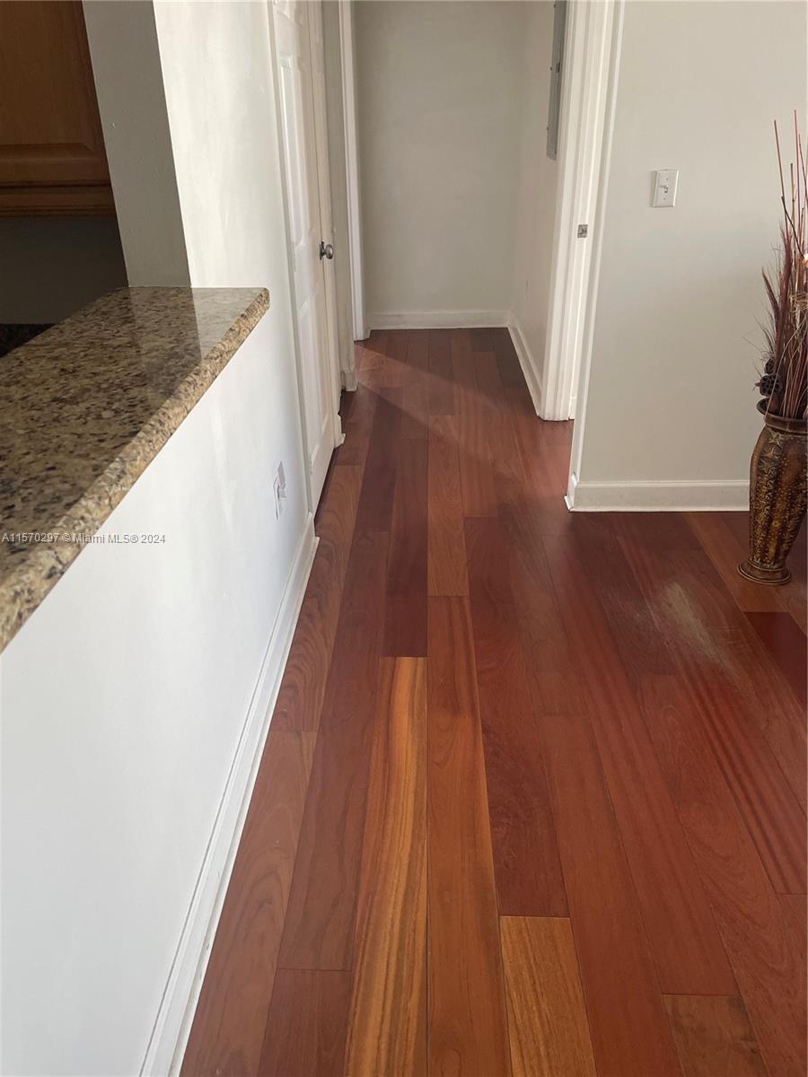 50 Menores Ave 815, Coral Gables, Florida 33134, 2 Bedrooms Bedrooms, ,2 BathroomsBathrooms,Residentiallease,For Rent,50 Menores Ave 815,A11570297