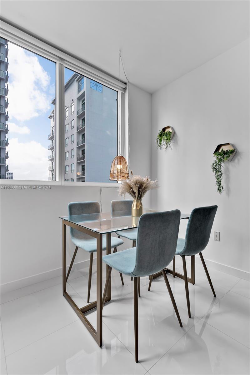 253 NE 2nd St 1802, Miami, Florida 33132, 1 Bedroom Bedrooms, ,2 BathroomsBathrooms,Residentiallease,For Rent,253 NE 2nd St 1802,A11568608