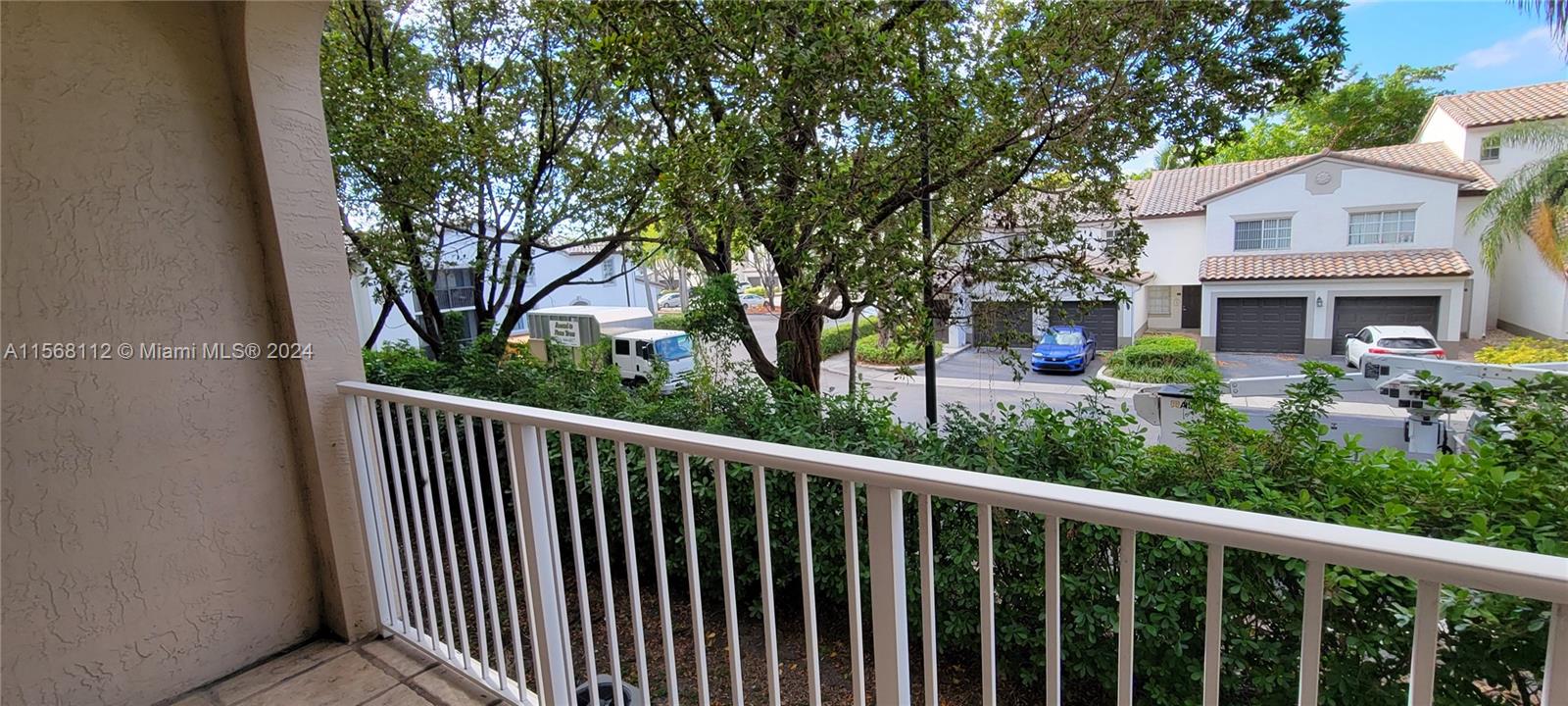 5640 NW 115th Ct 211, Doral, Florida 33178, 3 Bedrooms Bedrooms, ,2 BathroomsBathrooms,Residentiallease,For Rent,5640 NW 115th Ct 211,A11568112