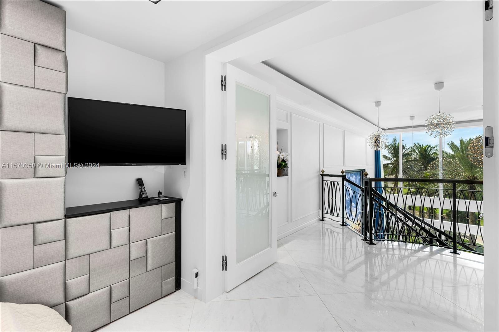 1455 Ocean Dr BH-01, Miami Beach, Florida 33139, 3 Bedrooms Bedrooms, ,4 BathroomsBathrooms,Residentiallease,For Rent,1455 Ocean Dr BH-01,A11570358