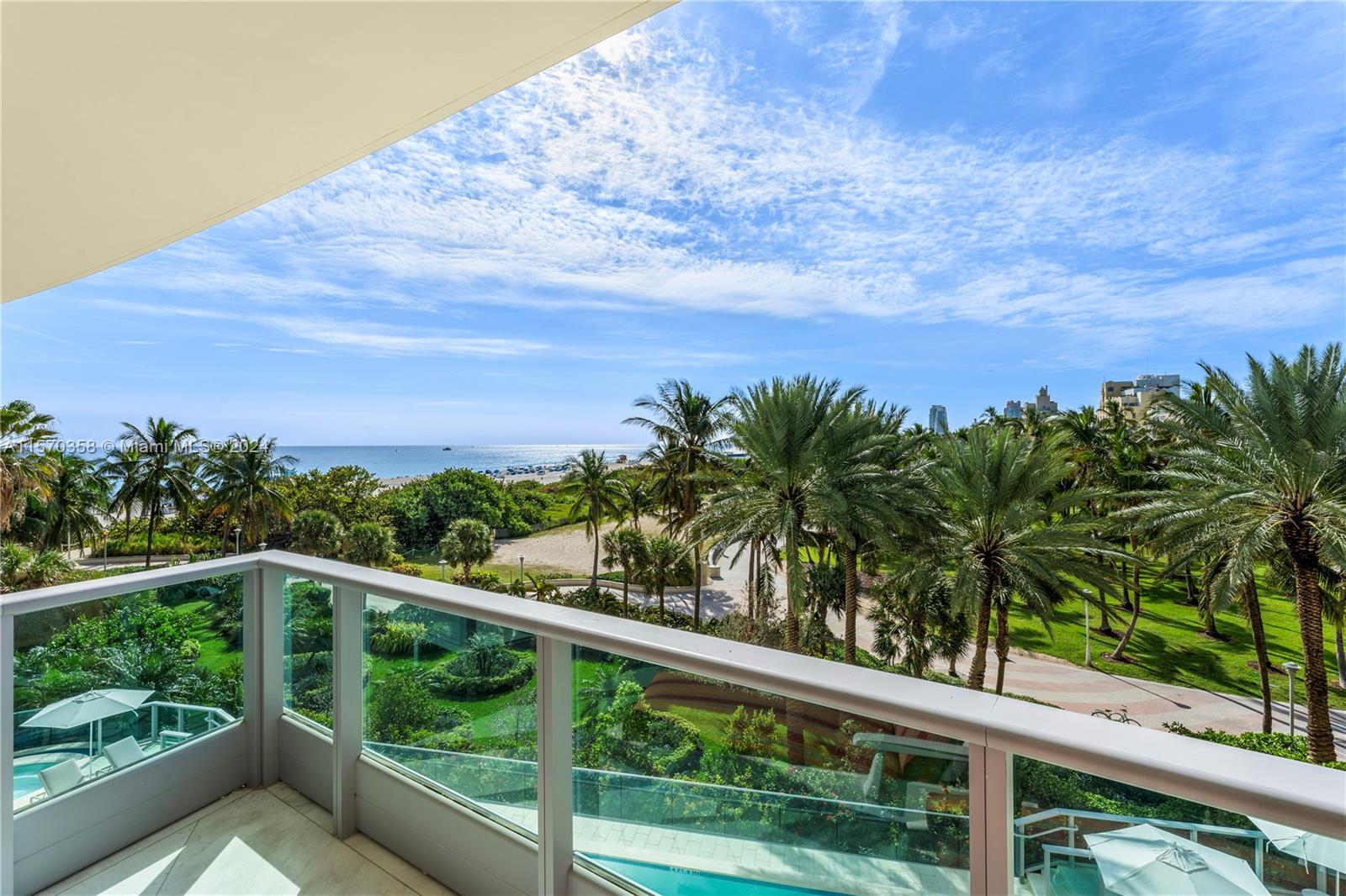 1455 Ocean Dr BH-01, Miami Beach, Florida 33139, 3 Bedrooms Bedrooms, ,4 BathroomsBathrooms,Residentiallease,For Rent,1455 Ocean Dr BH-01,A11570358
