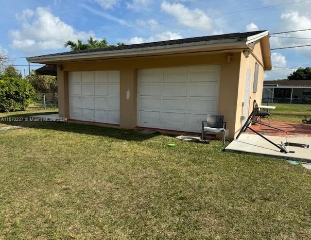 16980 SW 297th St A, Homestead, Florida 33030, 2 Bedrooms Bedrooms, ,1 BathroomBathrooms,Residentiallease,For Rent,16980 SW 297th St A,A11570237