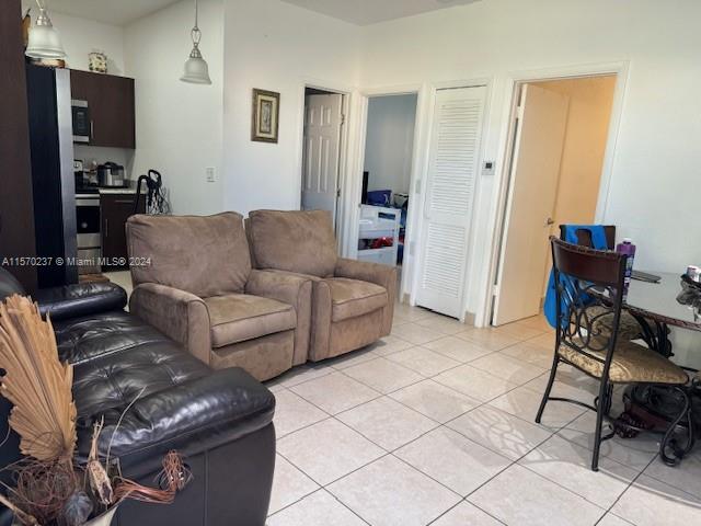 16980 SW 297th St A, Homestead, Florida 33030, 2 Bedrooms Bedrooms, ,1 BathroomBathrooms,Residentiallease,For Rent,16980 SW 297th St A,A11570237