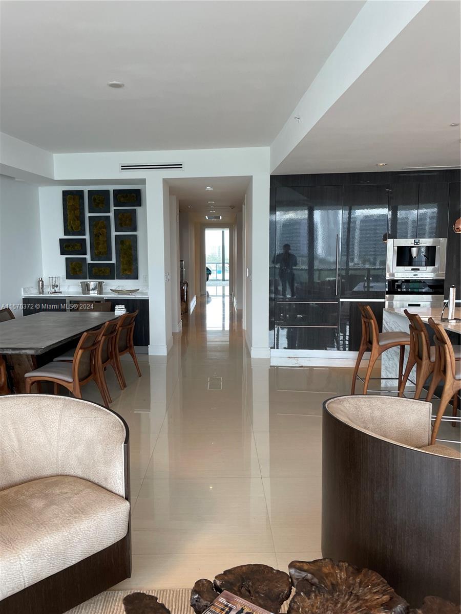 3300 NE 188th St 617, Aventura, Florida 33180, 3 Bedrooms Bedrooms, ,4 BathroomsBathrooms,Residentiallease,For Rent,3300 NE 188th St 617,A11570372