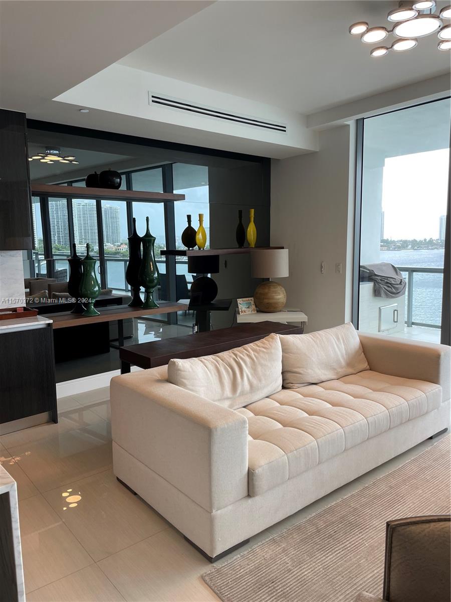 3300 NE 188th St 617, Aventura, Florida 33180, 3 Bedrooms Bedrooms, ,4 BathroomsBathrooms,Residentiallease,For Rent,3300 NE 188th St 617,A11570372