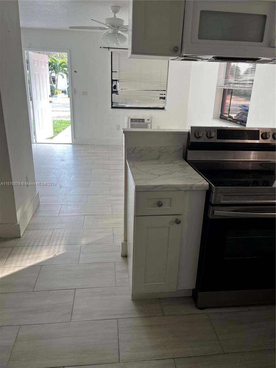 1941 NE 159th St 1, North Miami Beach, Florida 33162, 1 Bedroom Bedrooms, ,1 BathroomBathrooms,Residentiallease,For Rent,1941 NE 159th St 1,A11570379