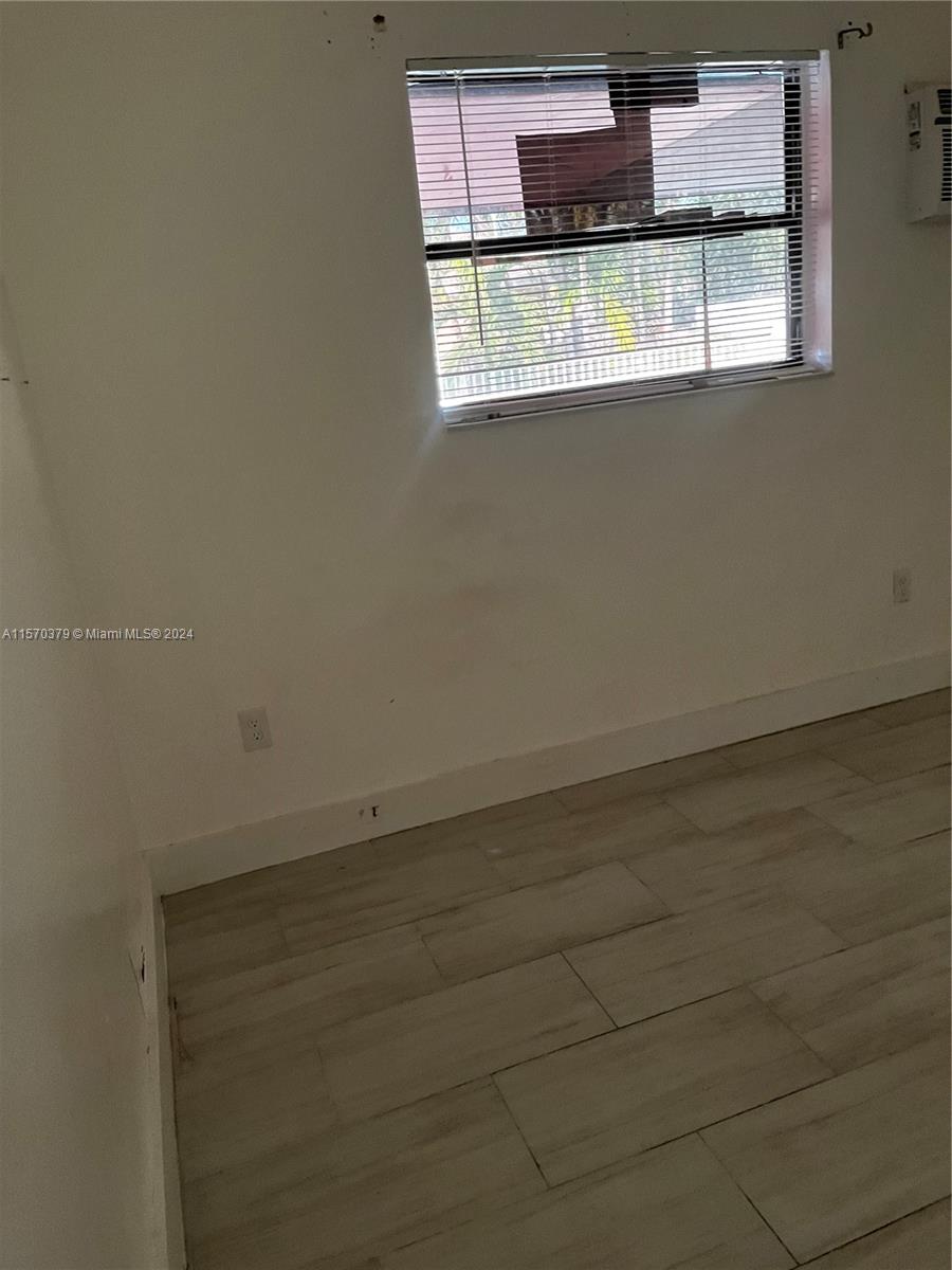 1941 NE 159th St 1, North Miami Beach, Florida 33162, 1 Bedroom Bedrooms, ,1 BathroomBathrooms,Residentiallease,For Rent,1941 NE 159th St 1,A11570379