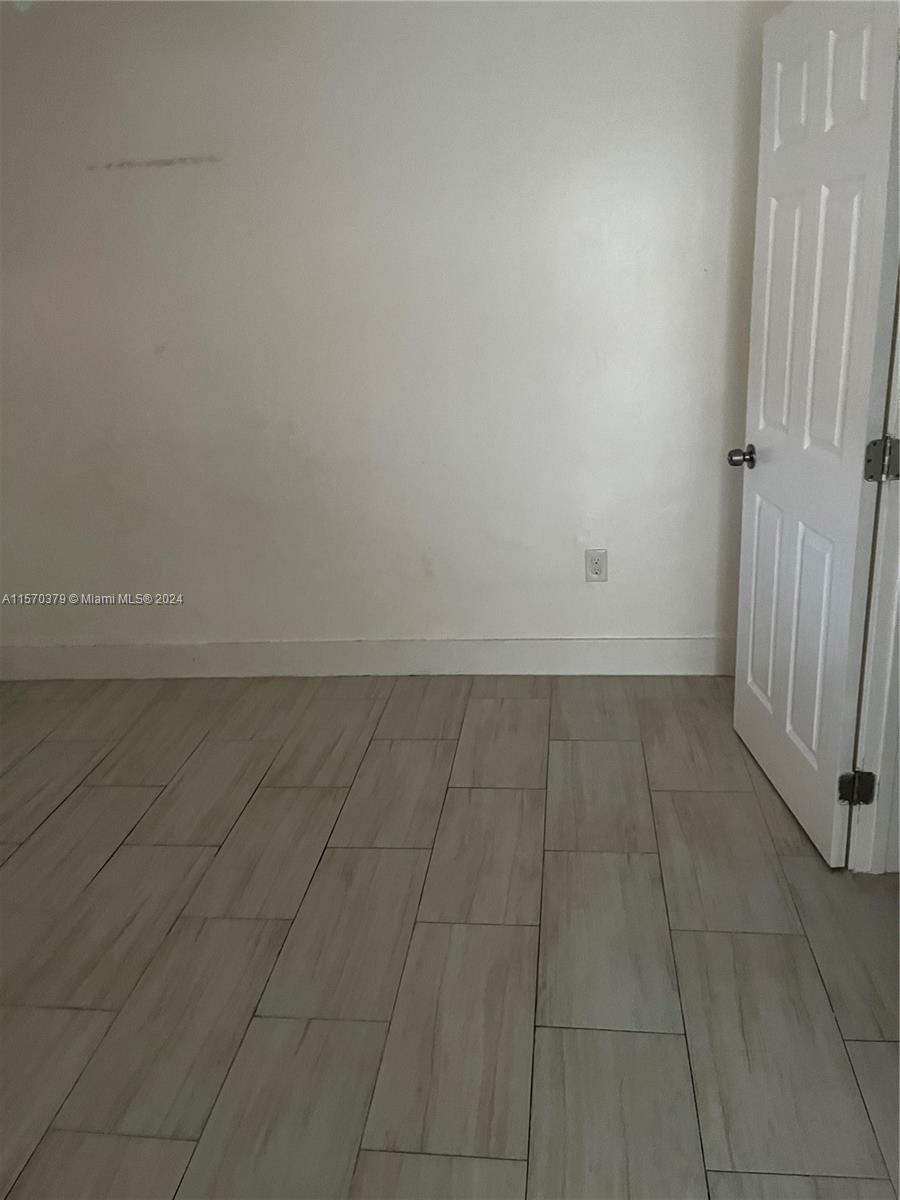 1941 NE 159th St 1, North Miami Beach, Florida 33162, 1 Bedroom Bedrooms, ,1 BathroomBathrooms,Residentiallease,For Rent,1941 NE 159th St 1,A11570379