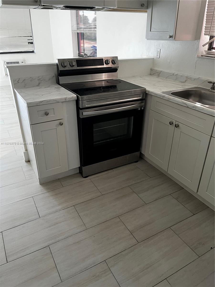 1941 NE 159th St 1, North Miami Beach, Florida 33162, 1 Bedroom Bedrooms, ,1 BathroomBathrooms,Residentiallease,For Rent,1941 NE 159th St 1,A11570379