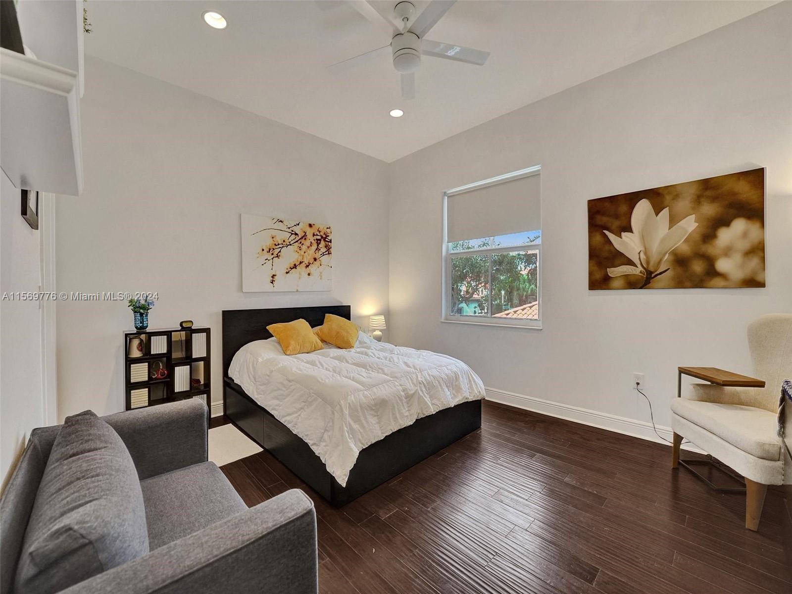 1425 Breakwater Ter, Hollywood, Florida 33019, 3 Bedrooms Bedrooms, ,2 BathroomsBathrooms,Residential,For Sale,1425 Breakwater Ter,A11569776