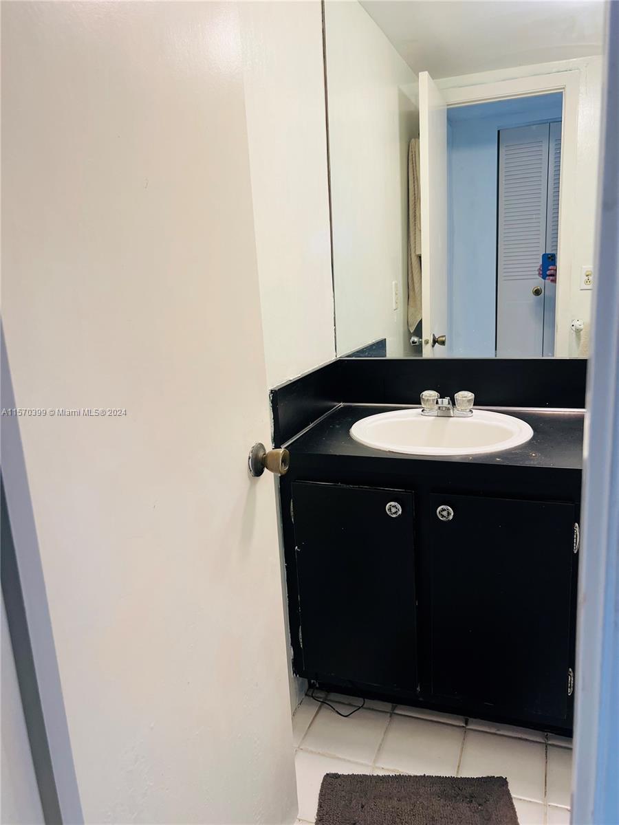 2750 NE 183rd St 407, Aventura, Florida 33160, 1 Bedroom Bedrooms, ,1 BathroomBathrooms,Residential,For Sale,2750 NE 183rd St 407,A11570399