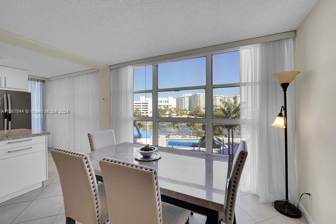 200 Leslie Dr 404, Hallandale Beach, Florida 33009, 1 Bedroom Bedrooms, ,2 BathroomsBathrooms,Residential,For Sale,200 Leslie Dr 404,A11567644