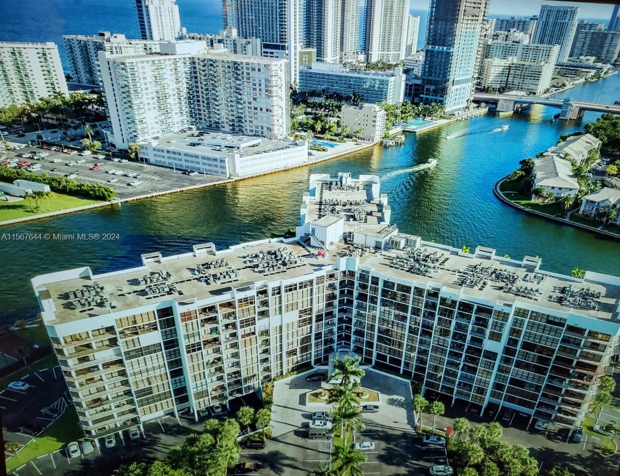 200 Leslie Dr 404, Hallandale Beach, Florida 33009, 1 Bedroom Bedrooms, ,2 BathroomsBathrooms,Residential,For Sale,200 Leslie Dr 404,A11567644