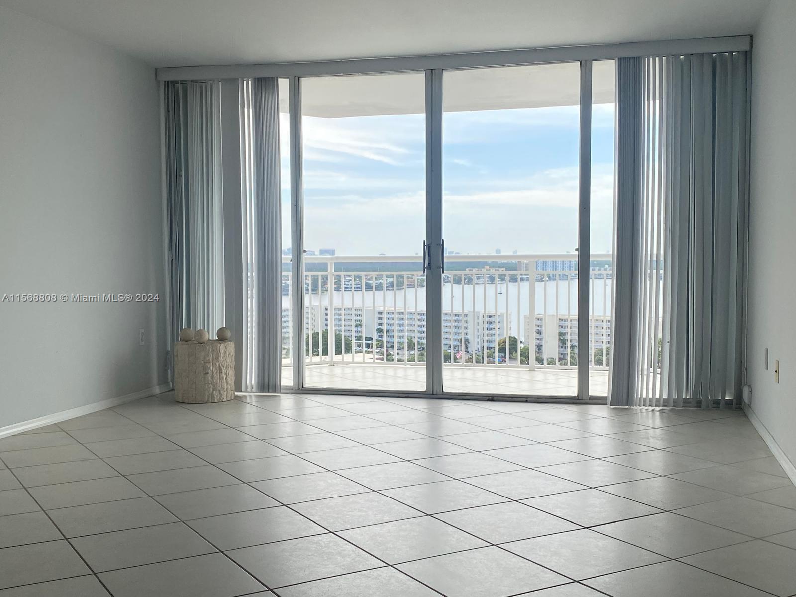 18041 Biscayne Blvd 1603, Aventura, Florida 33160, 1 Bedroom Bedrooms, ,2 BathroomsBathrooms,Residentiallease,For Rent,18041 Biscayne Blvd 1603,A11568808