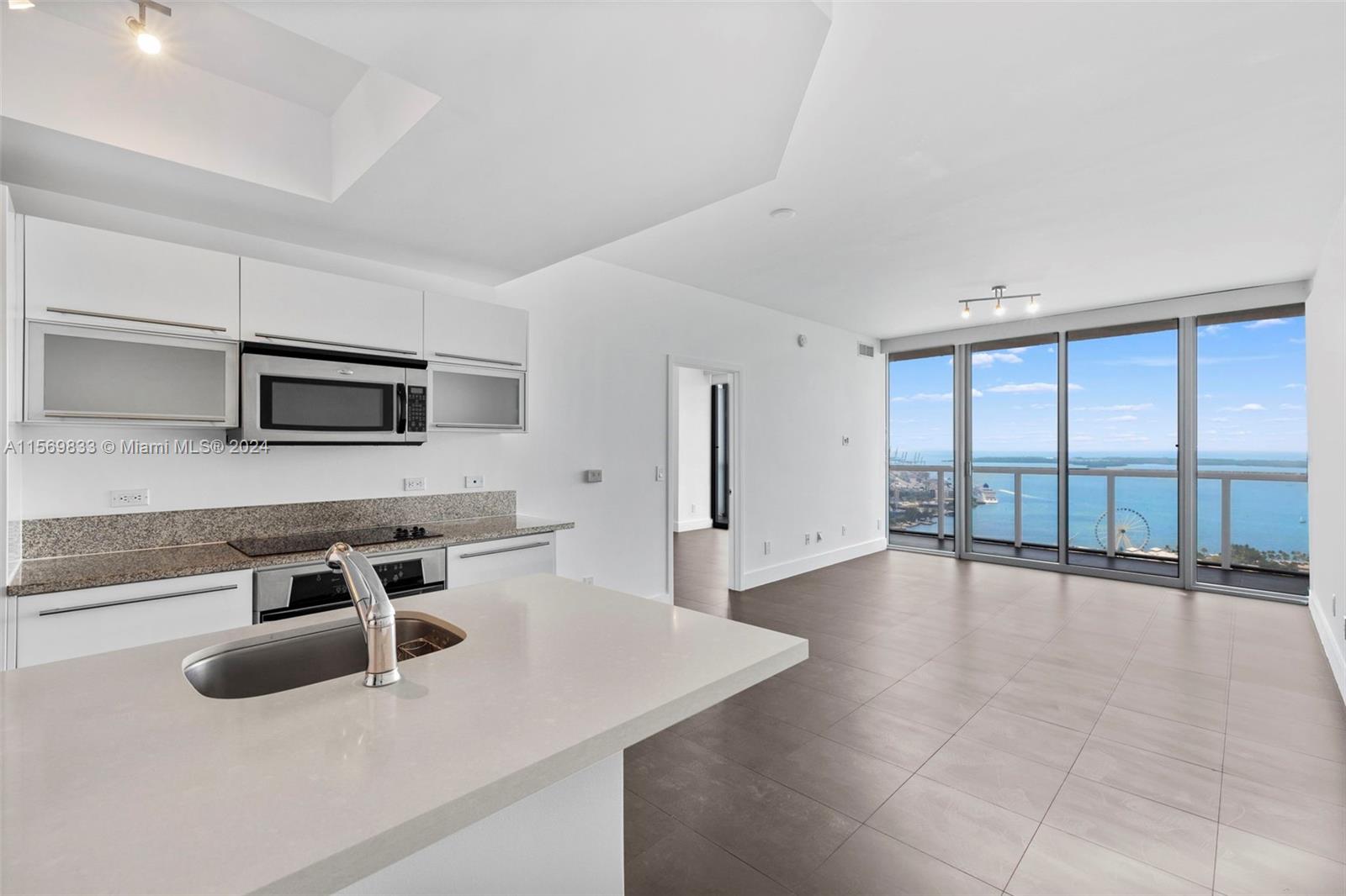 888 Biscayne Blvd 4104, Miami, Florida 33132, 2 Bedrooms Bedrooms, ,2 BathroomsBathrooms,Residentiallease,For Rent,888 Biscayne Blvd 4104,A11569833