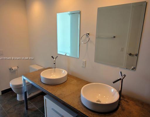 485 Brickell Ave 2303, Miami, Florida 33131, 1 Bedroom Bedrooms, ,1 BathroomBathrooms,Residentiallease,For Rent,485 Brickell Ave 2303,A11570453