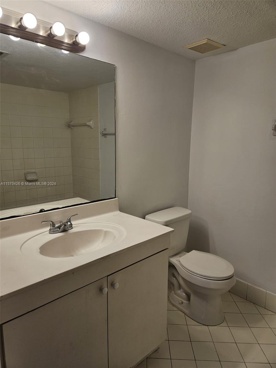 935 NE 33rd Ter 101, Homestead, Florida 33033, 3 Bedrooms Bedrooms, ,2 BathroomsBathrooms,Residentiallease,For Rent,935 NE 33rd Ter 101,A11570426